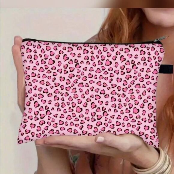 Pink Leopard Print Clutch - Picture 1 of 5